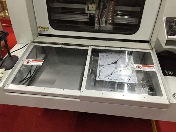 Win 10 Operation System Semi Automatic PCB Router for PCB Separation