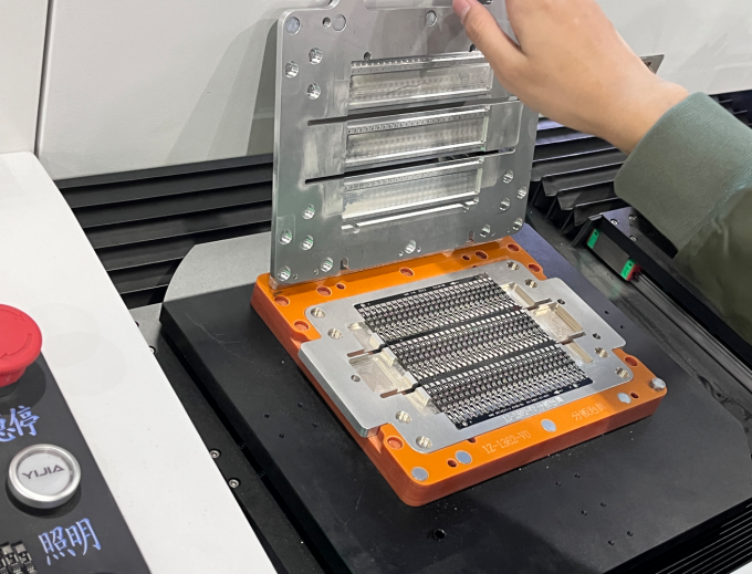Automatic PCB Separator V Cut PCB Depaneling Machine With Minimize ...